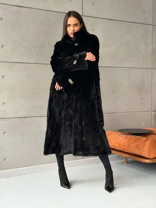 Черная норковая шуба Blackglama - стойка воротник