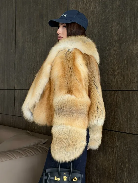 Полушубок-кроп с большим шалевым воротником из меха лисы Golden Sunrise