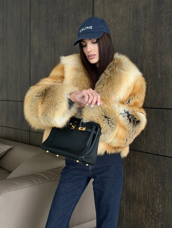 Полушубок-кроп с большим шалевым воротником из меха лисы Golden Sunrise