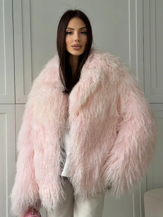Шуба из меха ламы - цвет розовый