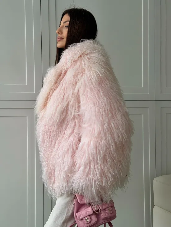 Шуба из меха ламы - цвет розовый