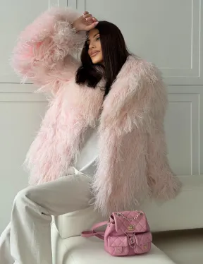 Шуба из меха ламы - цвет розовый