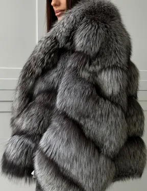 Полушубок из натурального меха чернобурки