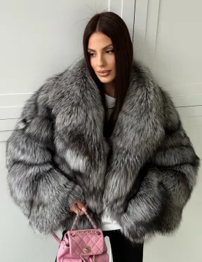 Полушубок из натурального меха чернобурки