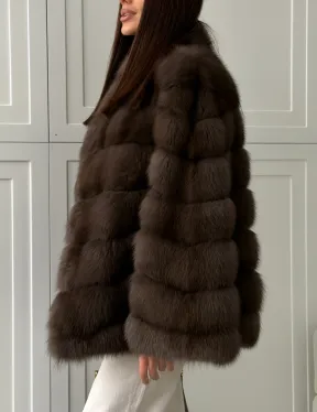 Женская шуба из меха куницы