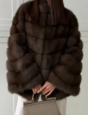 Женская шуба из меха куницы