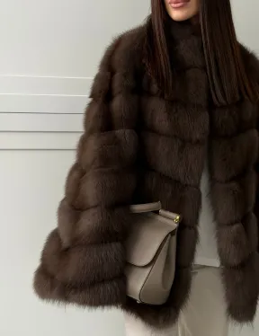 Женская шуба из меха куницы