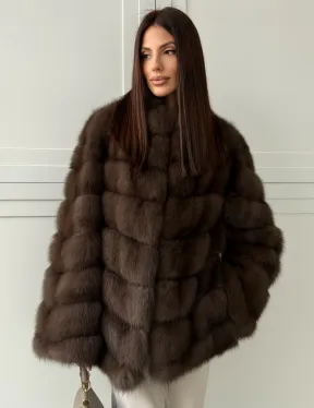 Женская шуба из меха куницы