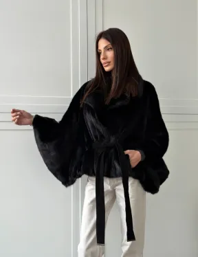 Черная норка летучая мышь - английский воротник