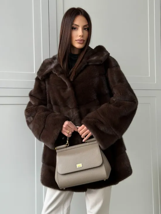 Норковая шуба в стиле «рубашка» с капюшоном
