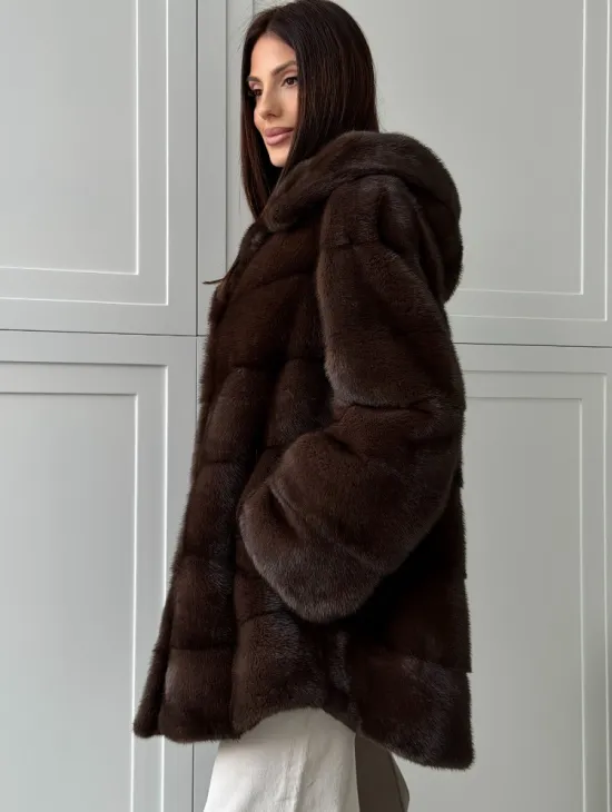 Норковая шуба в стиле «рубашка» с капюшоном