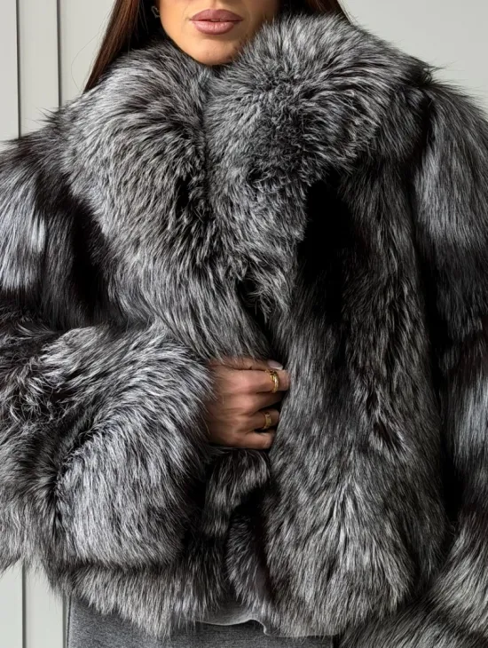 Женская шуба из чернобурки Winter Lover