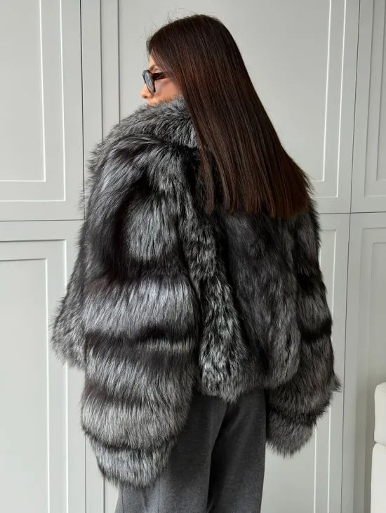 Женская шуба из чернобурки Winter Lover