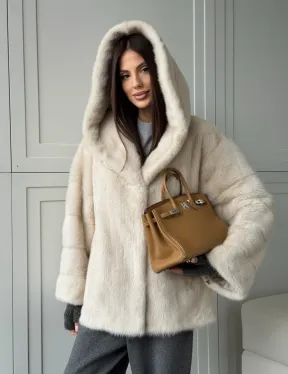 Норковый полушубок с капюшоном кобра