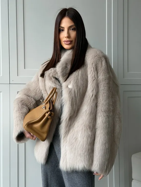 Бежевая дубленка из тосканы