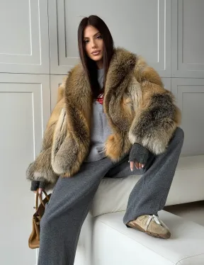 Женская шуба из лисьего меха Golden Edged Fox
