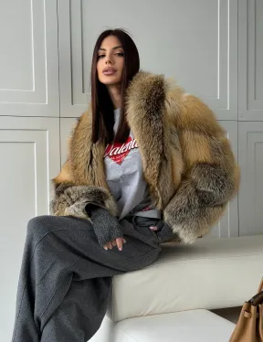 Женская шуба из лисьего меха Golden Edged Fox