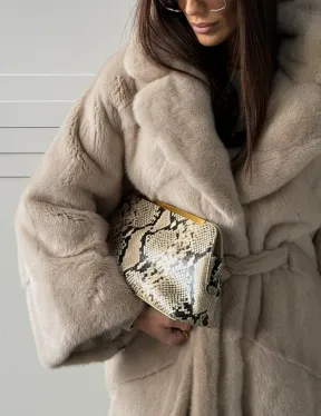 Зимняя норковая шуба фасона «летучая мышь»