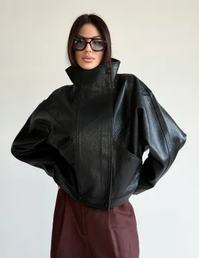 Черная женская кожаная куртка
