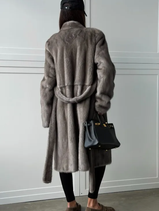 Норковая шуба из скандинавской норки - цвет серый