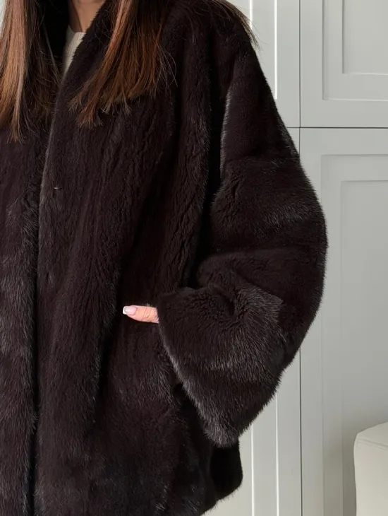 Женский норковый полушубок с V - образным воротником