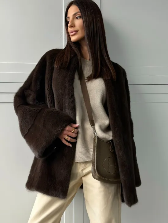 Меховой жакет из норки V- образный воротник