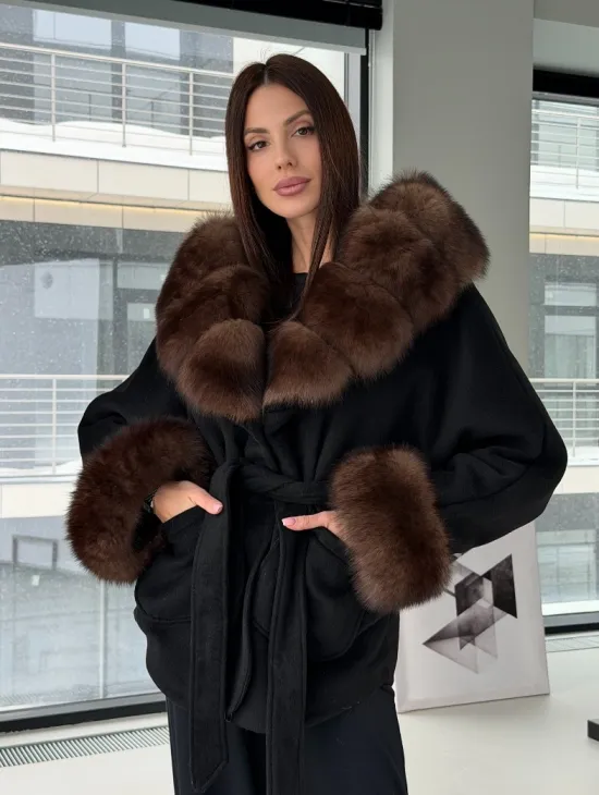 Пальто с капюшоном из финского песца - фото 12