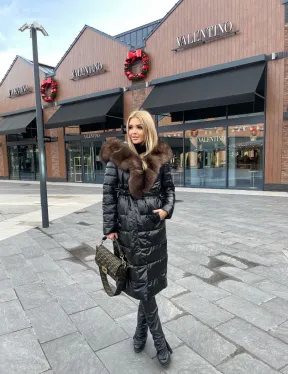 Пальто - пуховик с капюшоном из финского песца