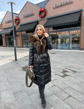 Пальто - пуховик с капюшоном из финского песца