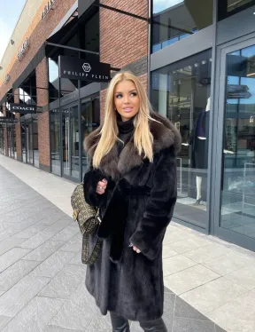 Норковая шуба с капюшоном из меха соболя  седена 1/2