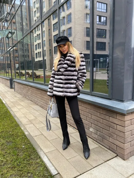 Укороченная шиншилловая шуба из меха орилага