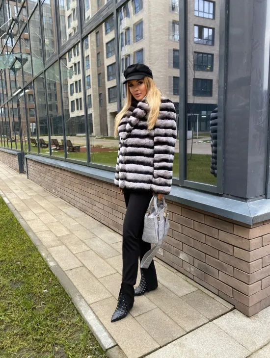 Укороченная шиншилловая шуба из меха орилага