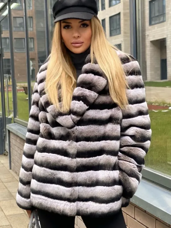 Укороченная шиншилловая шуба из меха орилага