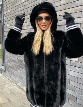 Удлиненный бомбер из меха скандинавской норки с капюшоном на молнии