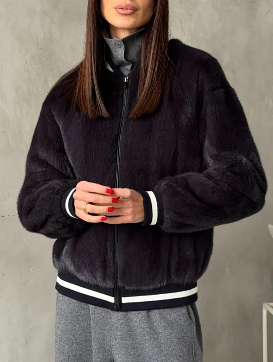 Бомбер из меха норки в цвете графит