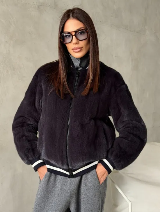 Бомбер из меха норки в цвете графит