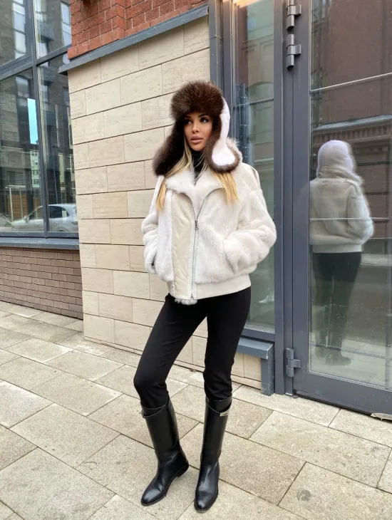 Зимняя норковая куртка с отделкой из белой овчины