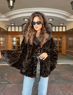 Пончо из скандинавской норки с принтом