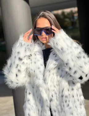 Удлиненная шуба из экомеха под рысь