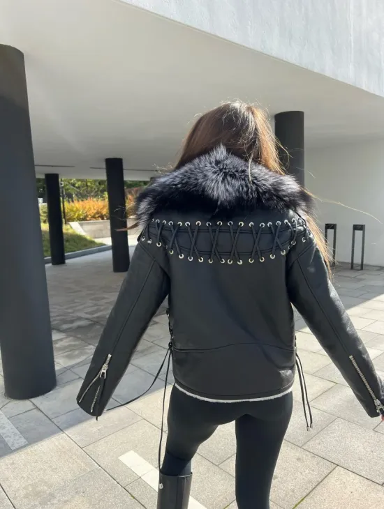 Авиатор из натуральной кожи с воротником из чернобурой лисы