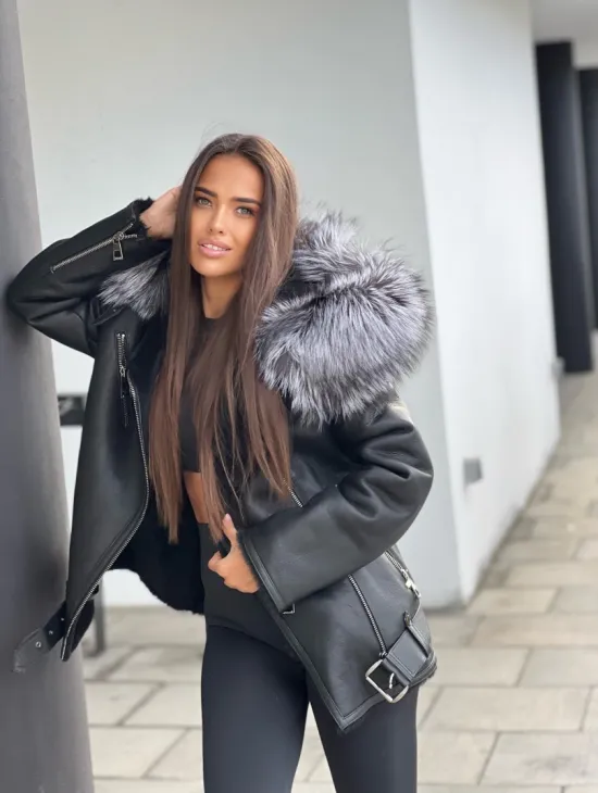 Дубленка - косуха с капюшоном из меха чернобурой лисы