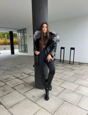 Дубленка - косуха с капюшоном из меха чернобурой лисы