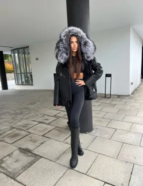 Дубленка - косуха с капюшоном из меха чернобурой лисы