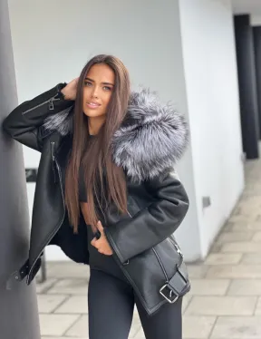 Дубленка - косуха с капюшоном из меха чернобурой лисы