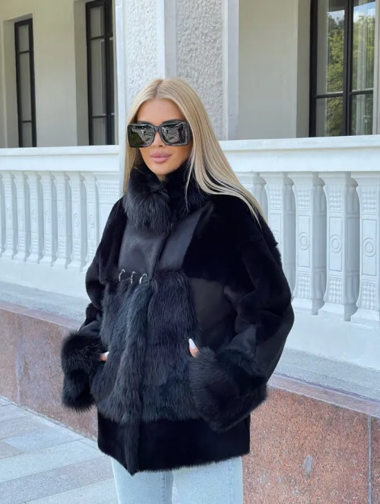 Черная дубленка из натуральной овчины