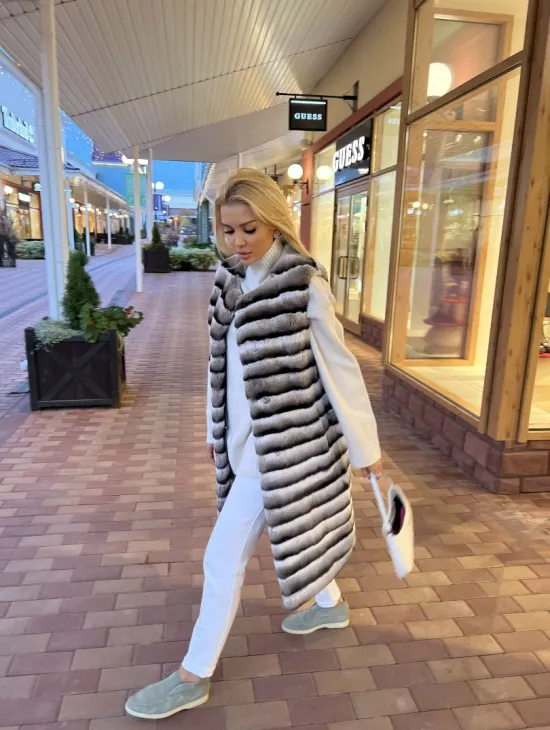 Жилет из меха орилага под шиншиллу