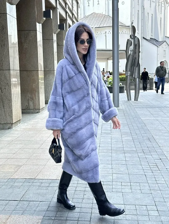 Удлиненная голубая норковая шуба NAFA MINK с капюшоном