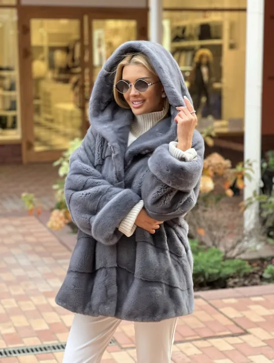 Норковое пончо с капюшоном