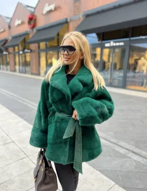 Короткая шуба из меха норки Velvet в изумрудном цвете