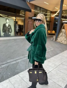 Короткая шуба из меха норки Velvet в изумрудном цвете